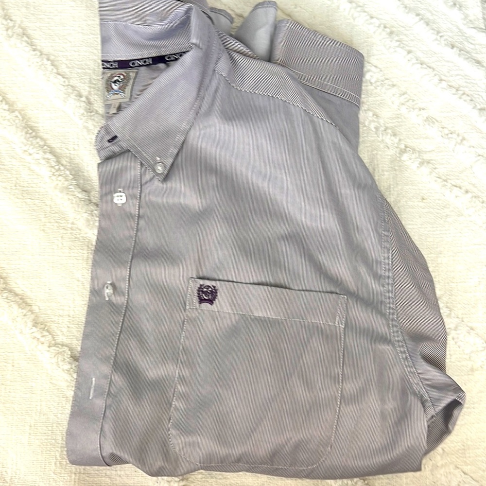 Cinch size L button down